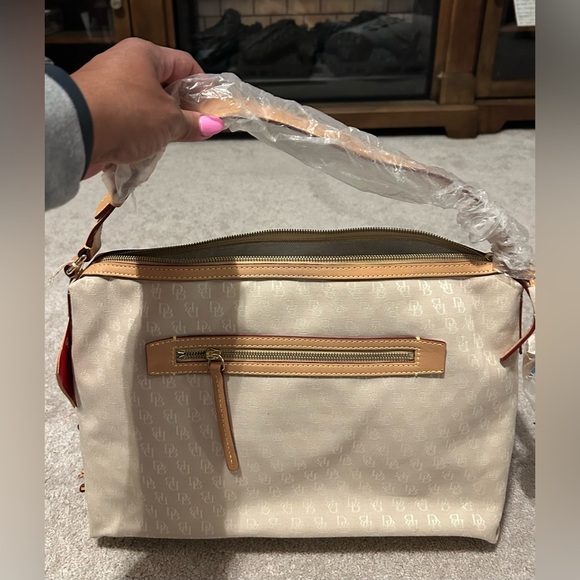 Tan Canvas Dooney & Bourne - Picture 5 of 5